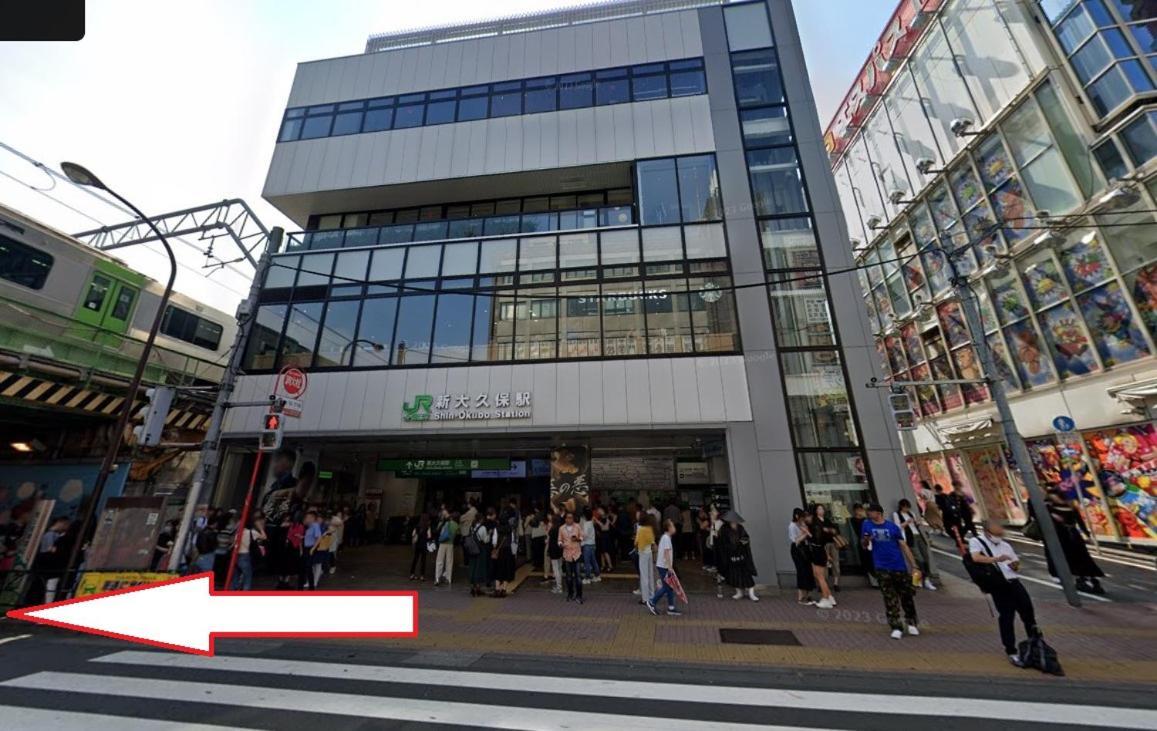 グレイシャス東新宿 東新宿駅徒歩4分 新大久保駅徒歩7分 新宿駅徒歩15分 歌舞伎町すぐ近く 美味しい韓国料理屋多数あります อพาร์ทเม้น